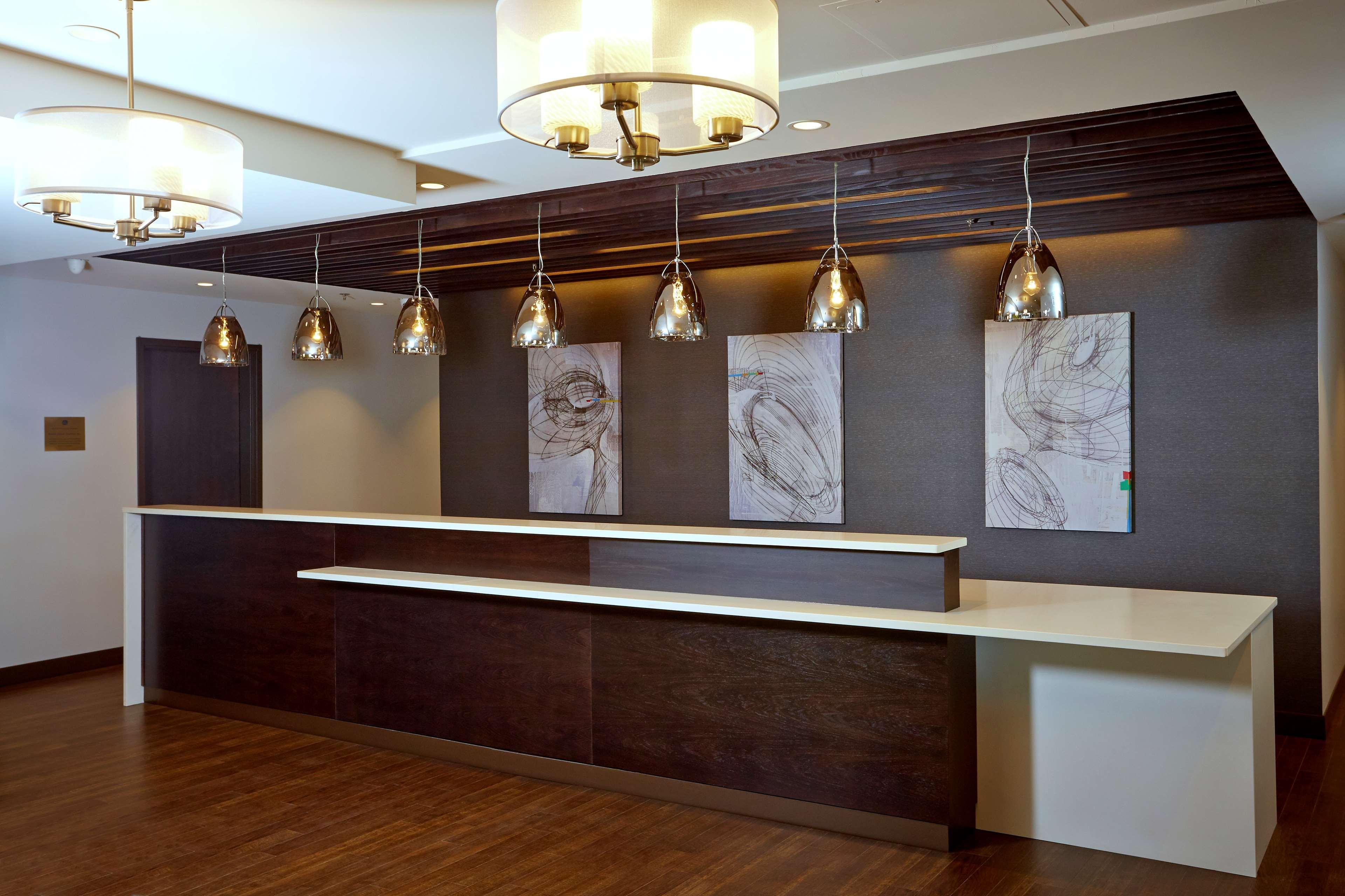Best Western Plus East Side Саскатун Екстериор снимка