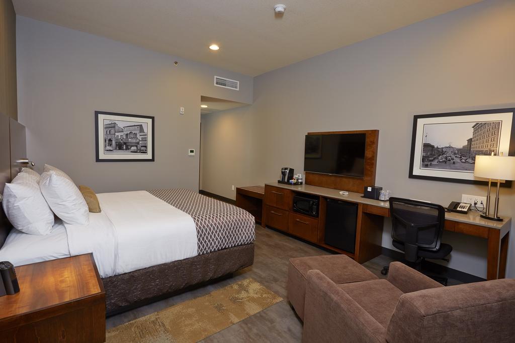 Best Western Plus East Side Саскатун Стая снимка