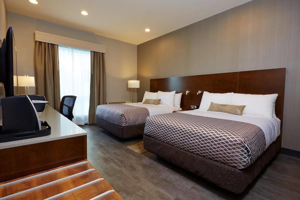 Best Western Plus East Side Саскатун Екстериор снимка